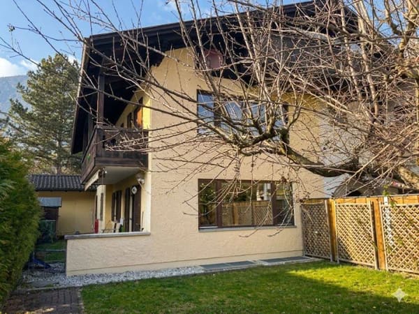Immobilie in Garmisch-Partenkirchen - Garmisch: MFH, 3 Wohneinheiten, 2 vermietet, gute Baureserven, gewerbl. Nutzung, auch Gastro möglich - Bild 0