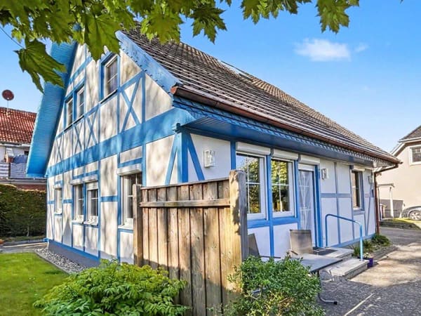 Immobilie in Zingst - Gemütliches Fachwerkhaus mit zwei Wohneinheiten zur Vermietung oder Selbstnutzung in Zingst - Bild 2