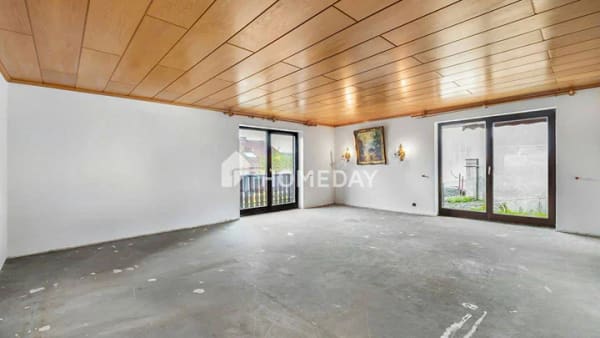 Immobilie in Adelzhausen - Großzügige DHH in ruhiger Lage mit Gartenidylle, Terrassen und vielseitig nutzbarem Souterrain - Bild 2