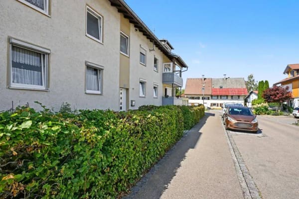 Immobilie in Lindenberg im Allgäu - Geräumige Eigentumswohnung im 1. Obergeschoss mit drei Balkonen in Lindenberg - Bild 2