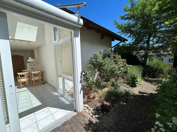 Immobilie in Weiding - Weiding, OT Dalking - Wohnhaus im Bungalowstil, mit Ausblick und liebevoll angelegtem Garten - Bild 4
