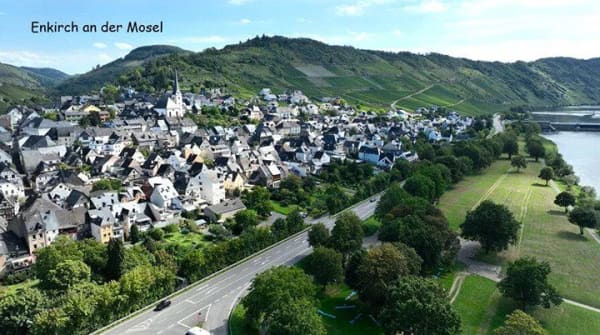 Immobilie in Enkirch - Renite von rd. 8,5 % möglich / Mehrfamilienhaus (3 Wohnungen) in Enkirch an der Mosel mit Sonnenterrasse - Bild 3