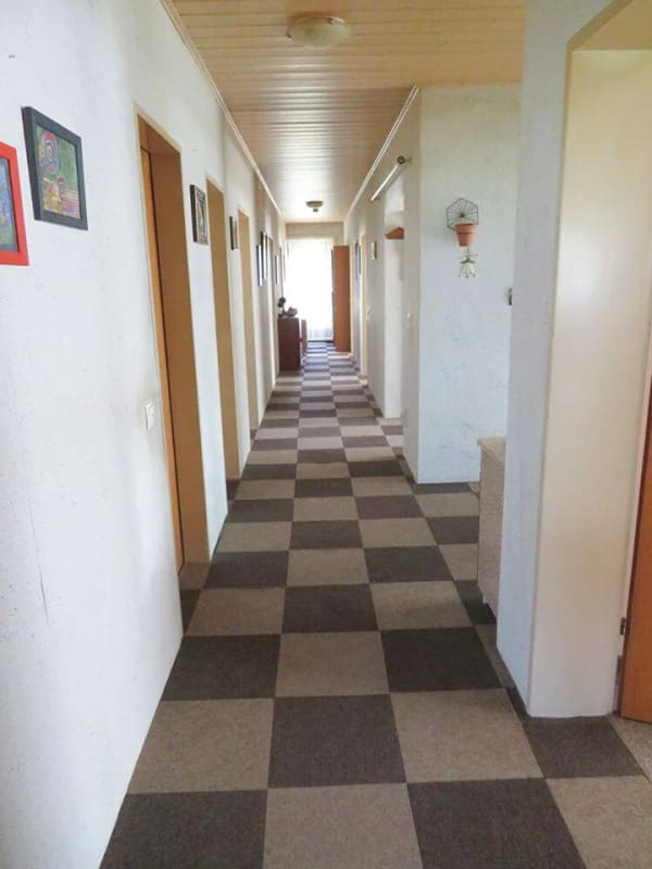 Immobilie in Gessertshausen - In beliebter Wohnlage: viele Räume und großes Potenzial. - Bild 4