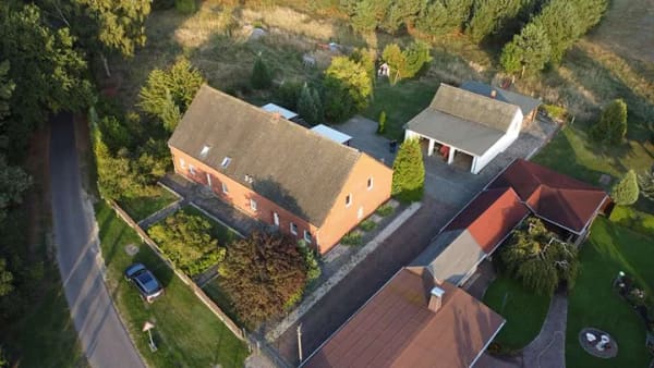 Immobilie in Vogelsang-Warsin - Mehrfamilienhaus am Stettiner Haff mit 3,7 ha Grundstück - Bild 0