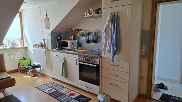 Immobilie in Langweid am Lech - Wohnen mit Charakter: 2-Zimmer-Dachgeschosswohnung in Langweid - Bild 3