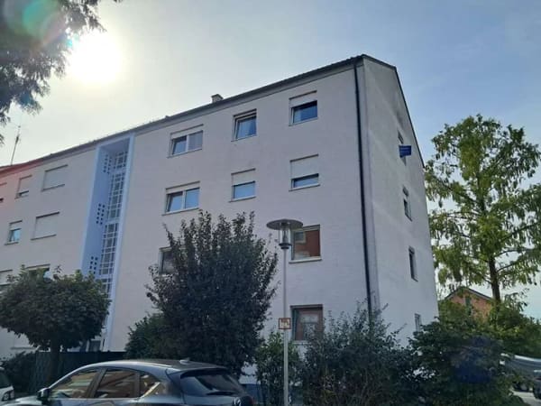 Immobilie in Walldorf - Sonnige 4-Zimmer-Wohnung in ruhiger Wohnlage in Walldorf mit viel Platz für die Familie - Bild 0