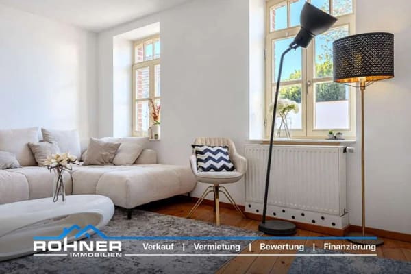 Immobilie in Grevenbroich - Zwei Häuser, ein Innenhof, viel Charakter – in Grevenbroich-Hemmerden - Bild 0