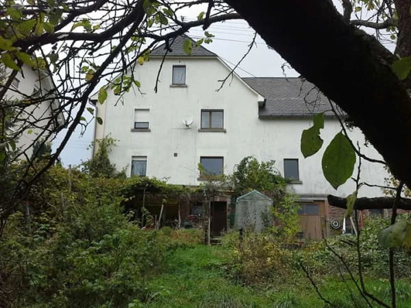 Immobilie in Hardt - solides  Einfamilienhaus mit großem Garten und Garagen  142 m² Wohnfläche in Hardt - Bild 2