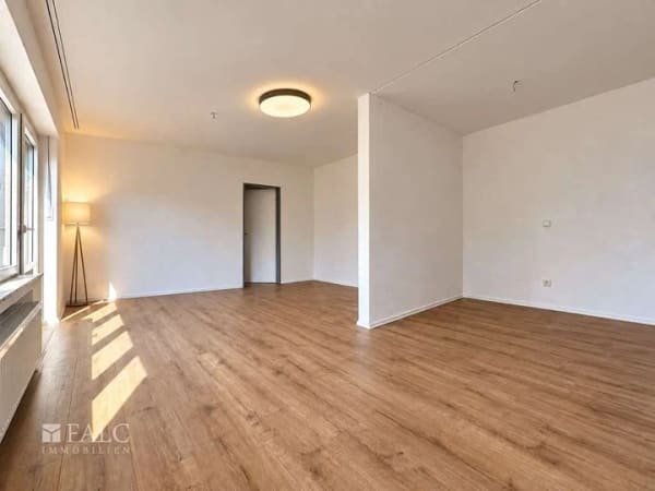 Immobilie in Alsdorf - Umfangreich saniert & sofort bezugsbereit – Modern Living in Alsdorf - Bild 4