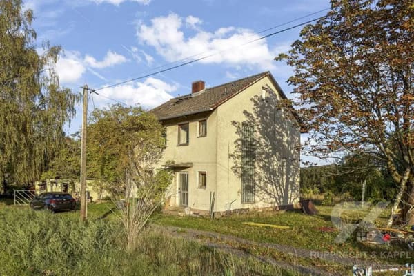 Immobilie in Hohenberg an der Eger - Einfamilienhaus mit großem Potenzial für individuelle Wohnträume in ruhiger Lage in Fohrenlohe - Bild 0