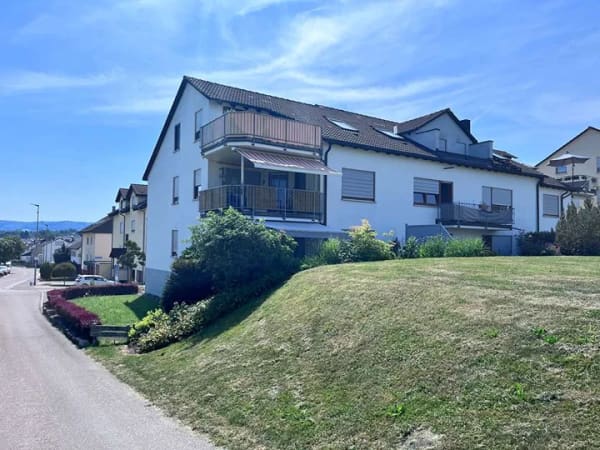 Immobilie in Eislingen/Fils - Bezugsfreie 1-Zimmer-Wohnung mit Balkon & Tiefgaragenstellplatz - Bild 2