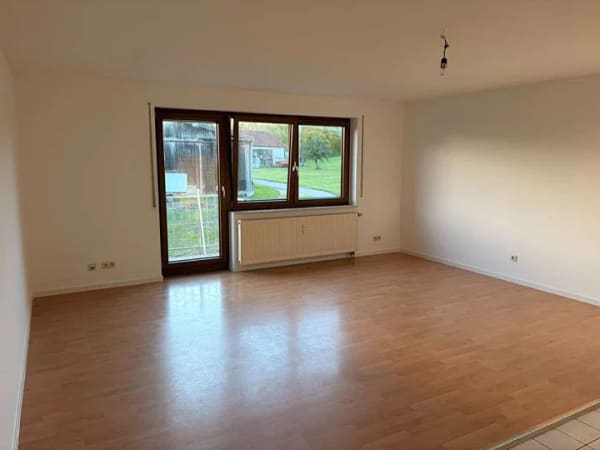 Immobilie in Eislingen/Fils - Bezugsfreie 1-Zimmer-Wohnung mit Balkon & Tiefgaragenstellplatz - Bild 3