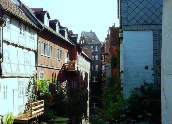 Immobilie in Wolfenbüttel - Historisches Wohn- und Geschäftshaus mit originalen Dielen und Wendeltreppe - Bild 3