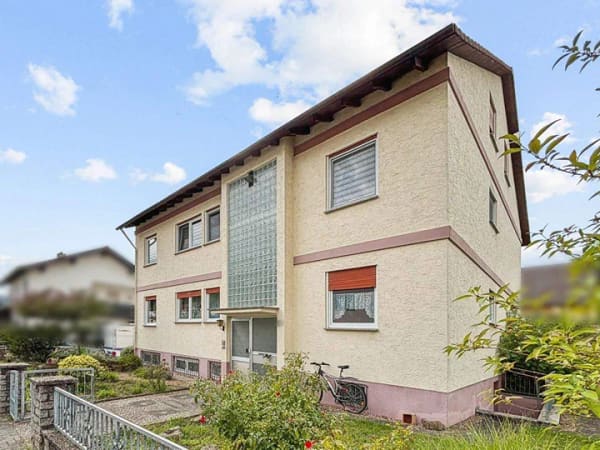 Immobilie in Großheubach - Seltene Gelegenheit: Voll vermietetes Vierfamilienhaus in Großheubach - Bild 0