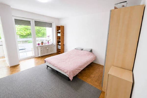 Immobilie in Gräfelfing - AIGNER - Gepflegte 1-Zimmer-Wohnung mit West-Loggia in Lochham - Bild 0