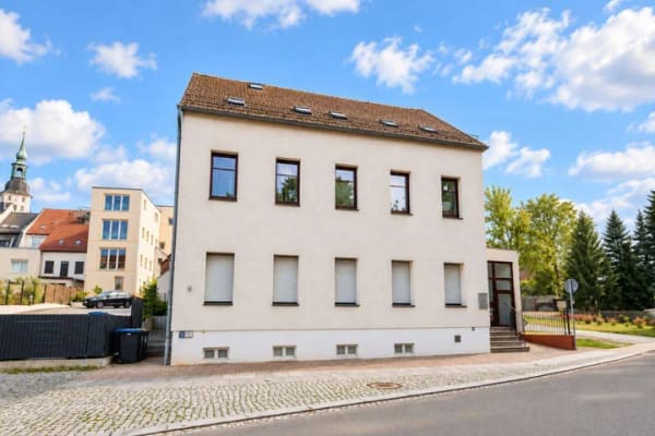 Immobilie in Frankenberg/Sachsen - Praxisräume und Wohnung - vereint unter einem Dach. Im Herzen von Frankenberg. - Bild 0