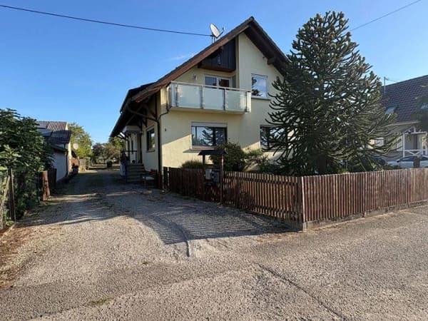 Immobilie in Schwanau - Idyllisches Wohnen mit Potenzial: Zweifamilienhaus mit großem Garten in Schwanau-Wittenweier - Bild 0