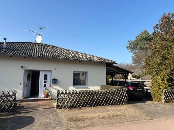 Immobilie in Coswig (Anhalt) - Bungalow in ruhiger und waldreicher Umgebung !!  - Bild 1