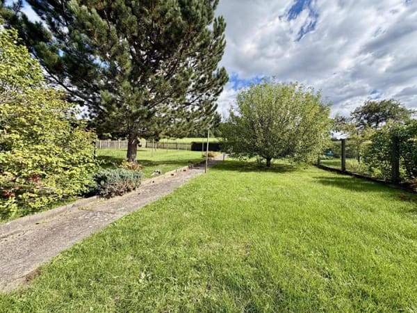 Immobilie in Unterbreizbach - Doppelhaushälfte mit schönem Garten - Bild 3