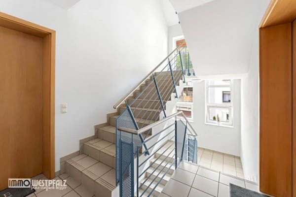 Immobilie in Rodalben - Wohnen mit Blick ins Grüne - helle 3-Zimmer-Wohnung mit Balkon & Stellplatz - Bild 2
