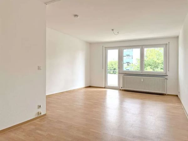 Immobilie in Waldenbuch - Attraktive 1,5-Zimmer-Wohnung mit Loggia in gepflegter Wohnanlage - Bild 0