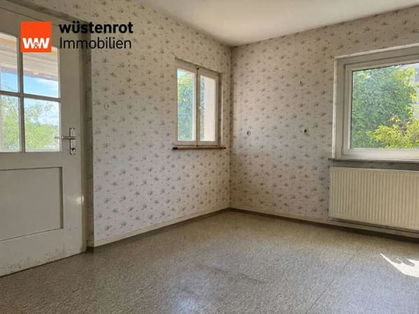 Immobilie in Balingen - 832 m² Grundstück treffen auf 153 m² Wohnfläche – ein Zuhause mit Potenzial - Bild 2