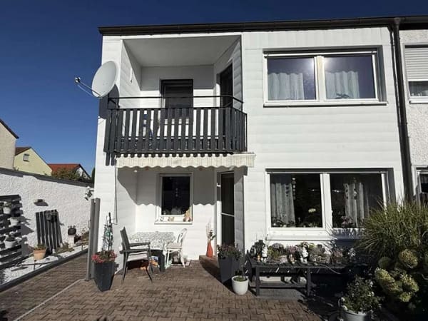 Immobilie in Vöhringen - ***Gepflegte Doppelhaushälfte in Ortsrandlage von Illerberg*** - Bild 0