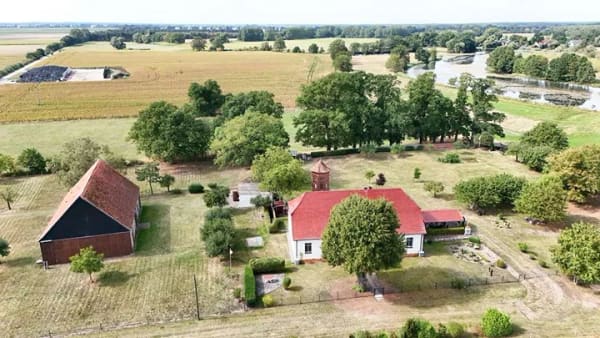 Immobilie in Lenzen (Elbe) - Absolute Alleinlage mit Blick auf die Löcknitz! Charmantes Anwesen in naturnaher Umgebung - Bild 4
