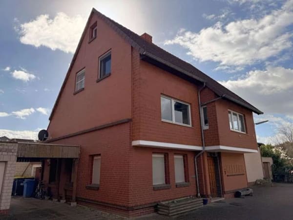Immobilie in Harsum - 2 Häuser in Harsum: Wohnhaus mit Büro und Halle plus vermietetes 6-Familienhaus  - Bild 3
