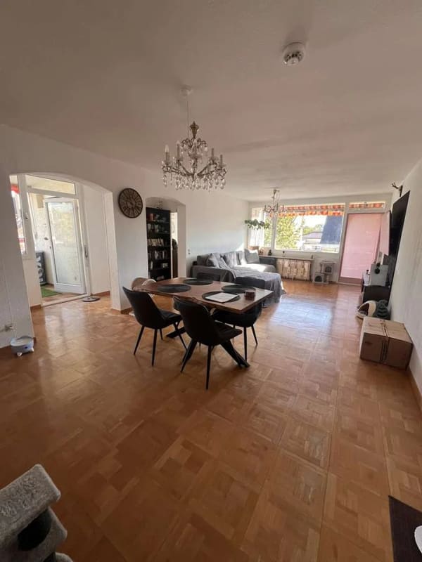 Immobilie in Bad Krozingen - Helle 3-Zimmer-Wohnung mit Außenstellplatz und Aufzug im Zentrum von Bad Krozingen! - Bild 2