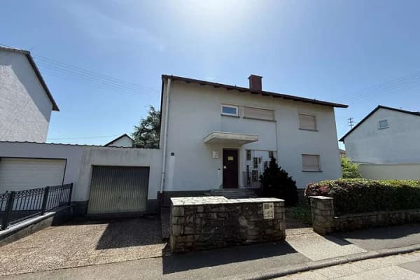 Immobilie in Hofheim am Taunus - Hofheim-Diedenbergen: 2 Generationen- oder XXL-Haus in toller Ruhelage - Bild 0