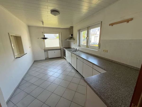 Immobilie in Hofheim am Taunus - Hofheim-Diedenbergen: 2 Generationen- oder XXL-Haus in toller Ruhelage - Bild 1
