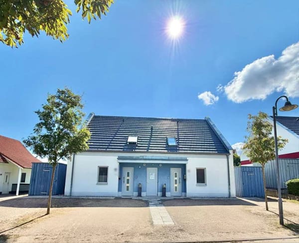 Immobilie in Göhren-Lebbin - Ankommen. Abschalten. Vermieten. – Exklusives Doppel-Ferienhaus in Traumlage am Feldrand - Bild 0