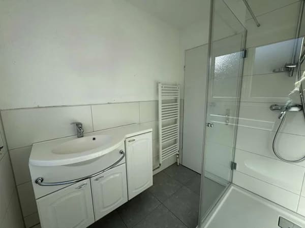 Immobilie in Schwaigern - VBU Immobilien - Helle 3-Zimmer-Wohnung mit Balkon – zentral gelegen in Schwaigern - Bild 4