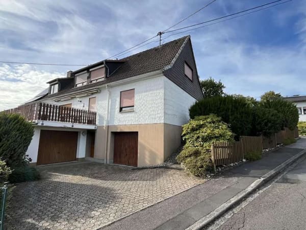 Immobilie in Puderbach - Gepflegte Doppelhaushälfte mit großem Garten und tollem Blick über Puderbach! - Bild 2