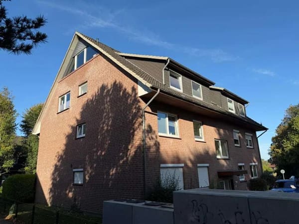 Immobilie in Münsterdorf - Modernisierte 2,5-Zimmer-Eigentumswohnung im schönen Münsterdorf - Bild 1