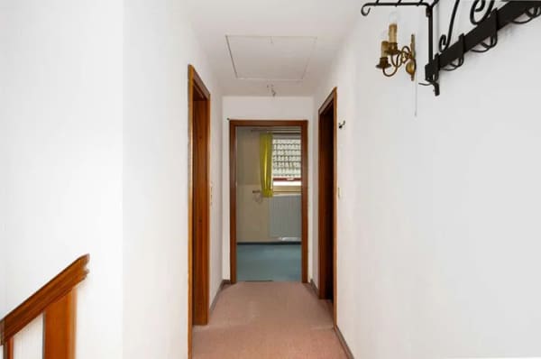 Immobilie in Münsterdorf - Geräumiges Haus auf großem Grundstück mitten im Herzen von Münsterdorf - Bild 2