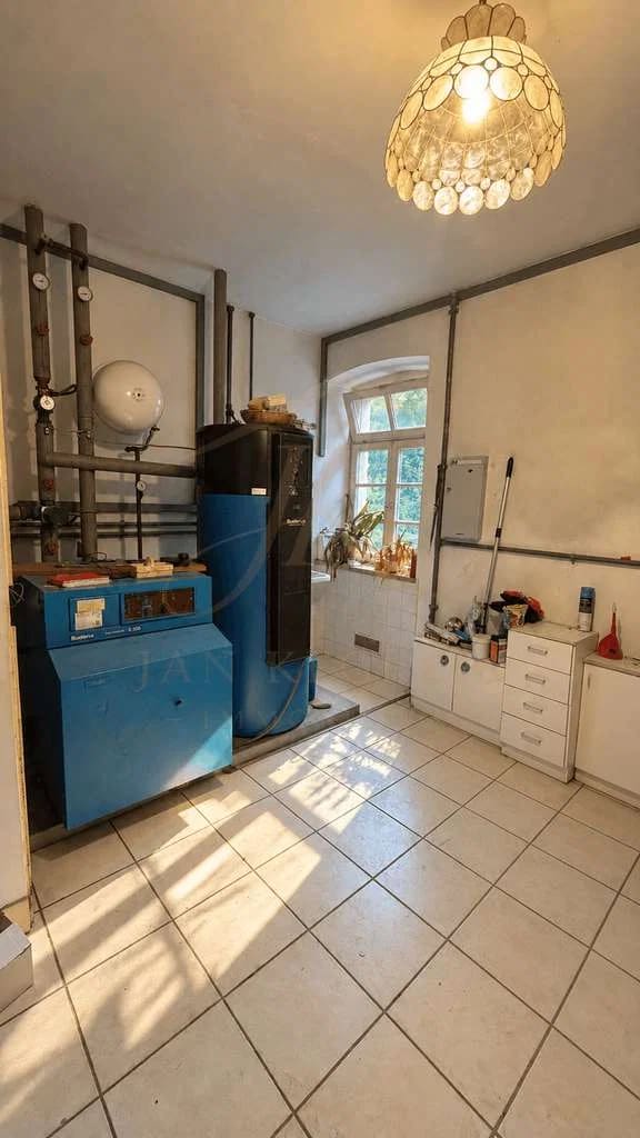 Immobilie in Engen - Historischer Bahnhof bei Engen auf 16.000 qm – außergewöhnliches Anwesen mit einzigartigem Charakter - Bild 1