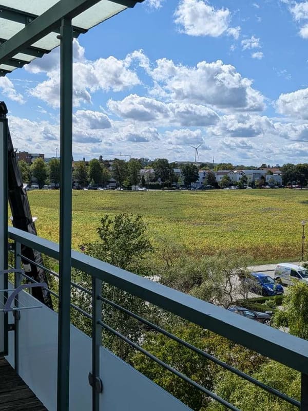 Immobilie in Garching bei München - Rundum-sorglos-Paket: Wohnung mit toller Aussicht im Betreuten Wohnen „Königsgarten Garching“ - Bild 0