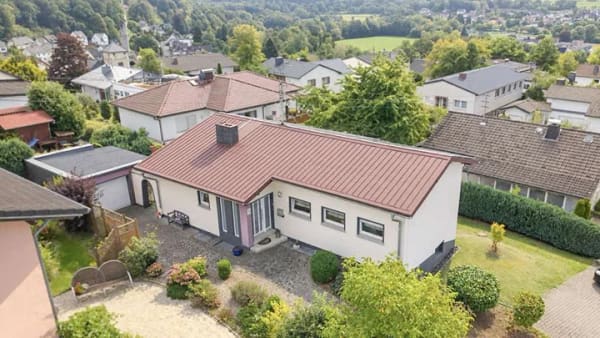 Immobilie in Nistertal - Ein-/Zweifamilienhaus in traumhafter Ortsrandlage - Perfekt für Familien! Kita & Grundschule im Ort! - Bild 1