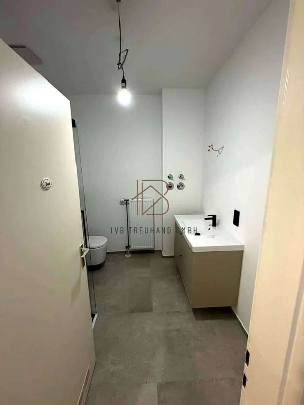 Immobilie in Lorsch - Bezugsfreie modernisierte 3-Zimmer-Wohnung mit Südwestbalkon, Stellplatz und kernsaniertem Bad - Bild 2