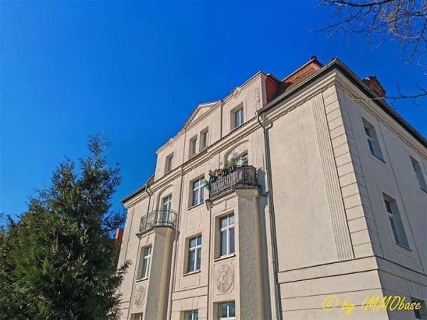 Immobilie in Frankenberg/Sachsen - Charmante Dachgeschosswohnung mit Stellplatz - FREI! - Bild 1