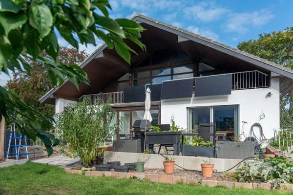 Immobilie in Bad Sassendorf - Familienglück mit viel Platz, hochwertigen Sanierungen, idyllischem Garten und vielen technischen Hi - Bild 0