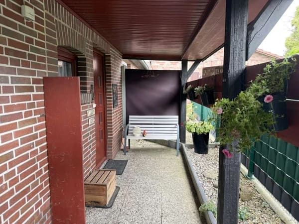 Immobilie in Büchen - Modernisiertes verbundenes EFH mit Kaminofen, Süd- Terrasse und Garage in beliebter Ortslage  - Bild 1