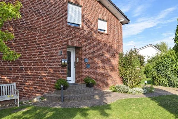 Immobilie in Grefrath - Charmante Erdgeschosswohnung mit eigenem Garten im ruhigen Zweiparteienhaus in Grefrath (Erbpacht) - Bild 2