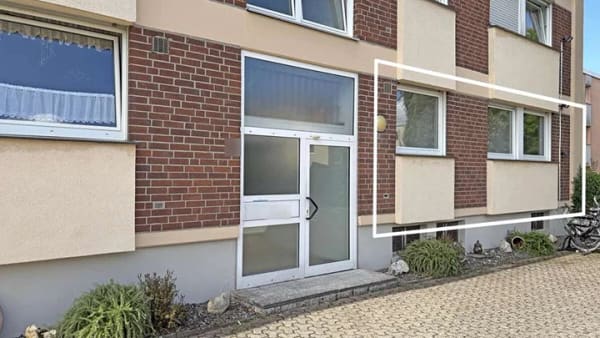 Immobilie in Xanten - 4-Zimmer-Eigentumswohnung in Xanten-Hochbruch mit praktischem Grundriss und eigenem Stellplatz! - Bild 2