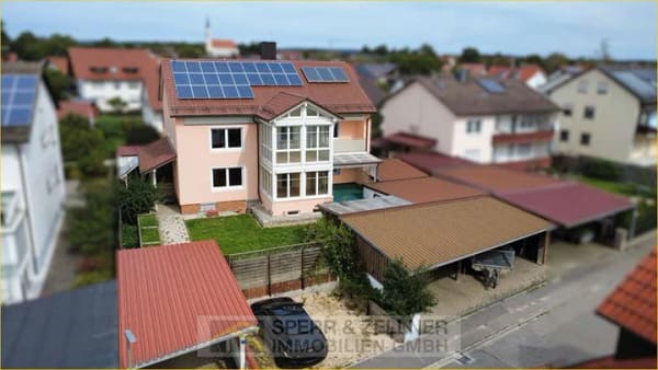 Immobilie in Ergolding - Ergolding - Gepflegtes Zweifamilienhaus in ruhiger Siedlungslage mit viel Platz für zwei Familien - Bild 0