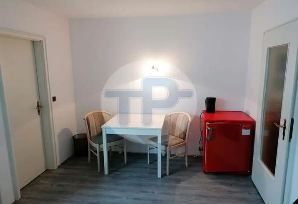 Immobilie in Neuhaus am Inn - E!
VERMIETETES, NEU RENOVIERTES 
APPARTEMENT MIT BALKON
 - Bild 4