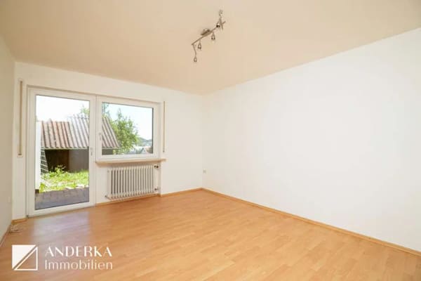 Immobilie in Offingen - Wohnen mit Weitblick – großzügiges Familienhaus mit Einliegerwohnung & Ausbaupotenzial! - Bild 2