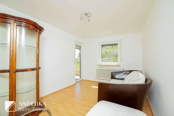 Immobilie in Offingen - Wohnen mit Weitblick – großzügiges Familienhaus mit Einliegerwohnung & Ausbaupotenzial! - Bild 3